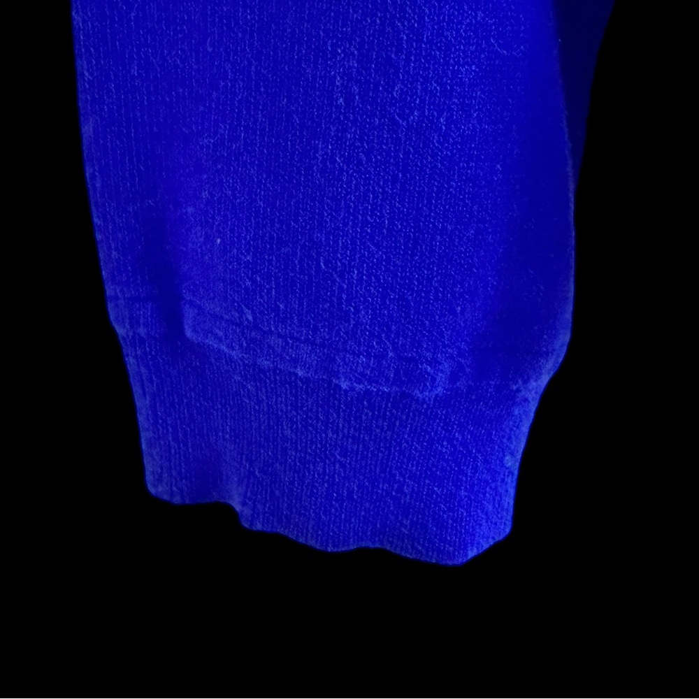 Cable and Gauge Blue Sweater Large - Picture 2 of 8